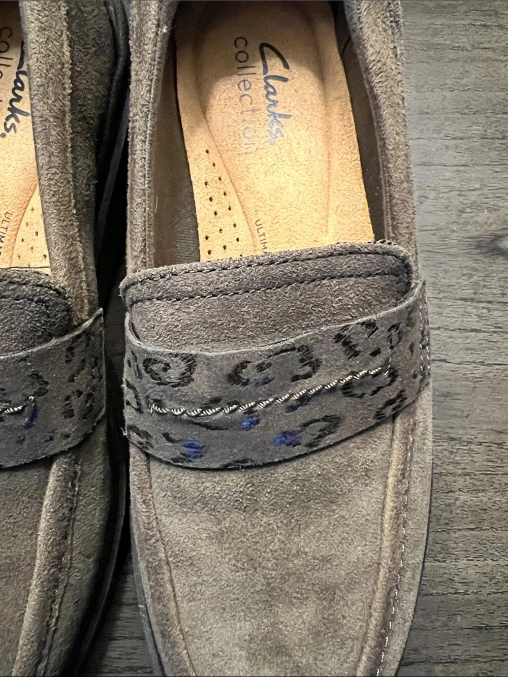 Clarks taupe suede